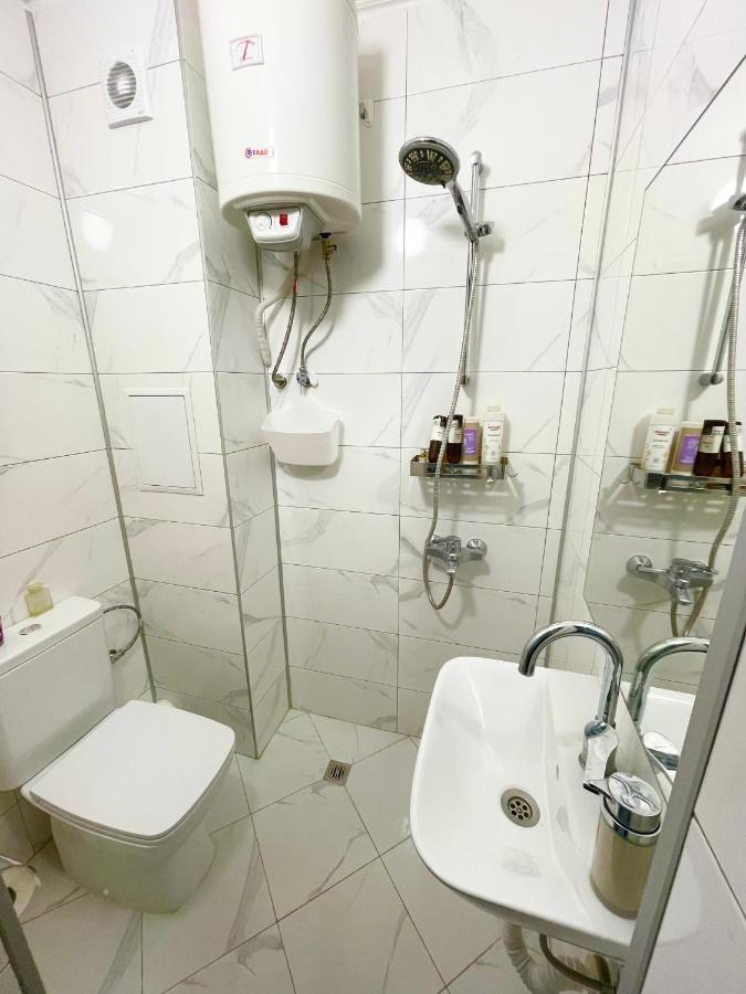 Felicity Super Central Apartment Burgas Esterno foto